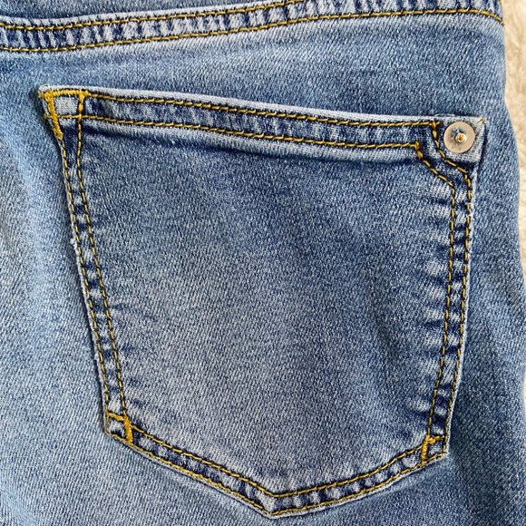 Anthropologie Jeans Pilcro And The Letterpress Distressed Raw Hem Cropped Size 4 - Picture 10 of 14